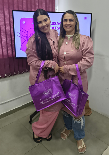 Alunas o curso de massoterapia com Luciana Lima em Recife